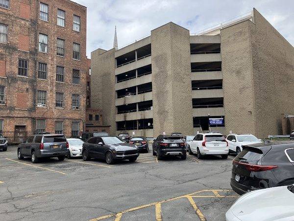 LAZ Parking LLC